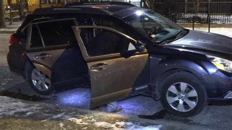 Police: Group breaks window, steals car parked near Chicago City Hall